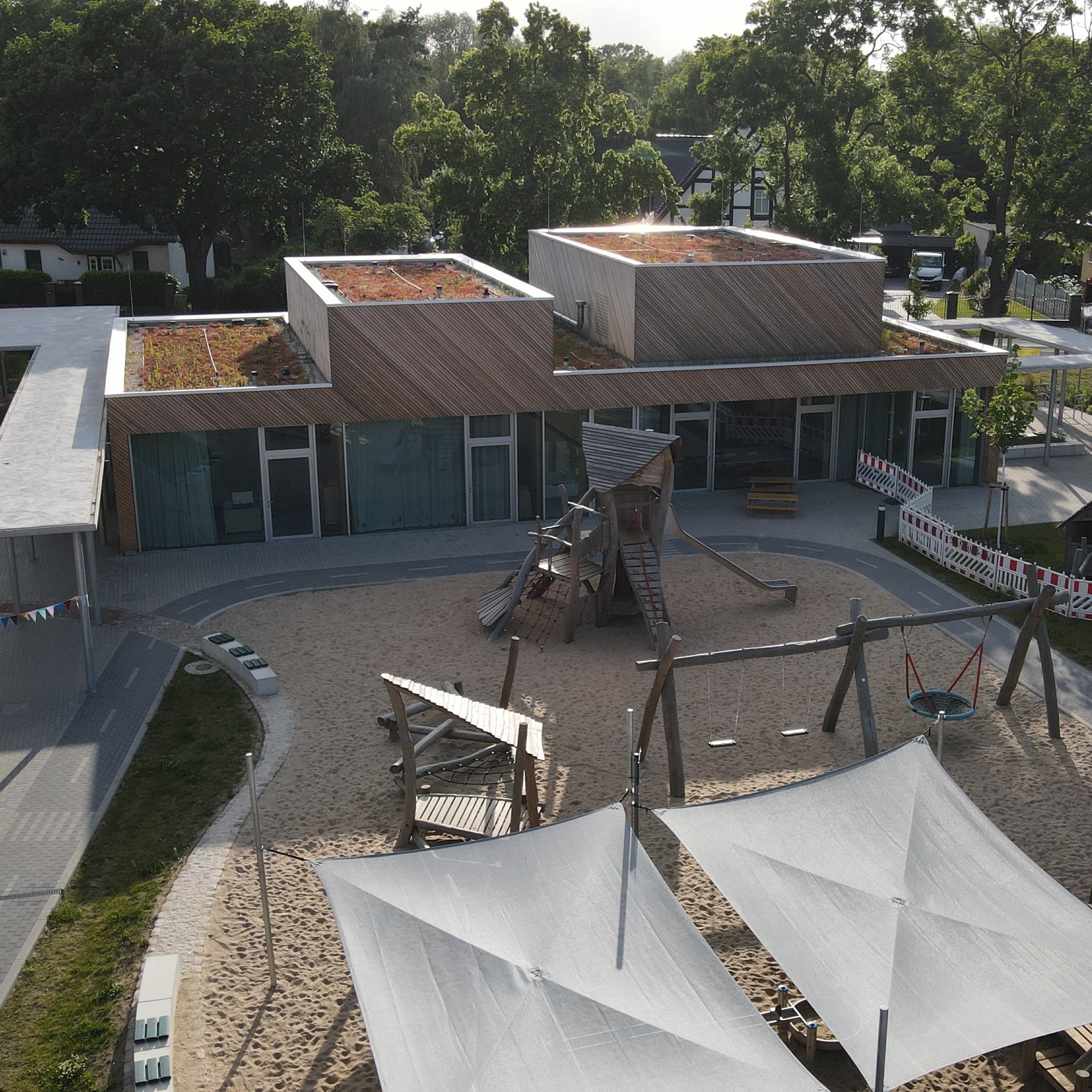 Vogelperspektive Kita Raupe in Zusammenarbeit mit Grün&Bunt Landschaftsarchitekten